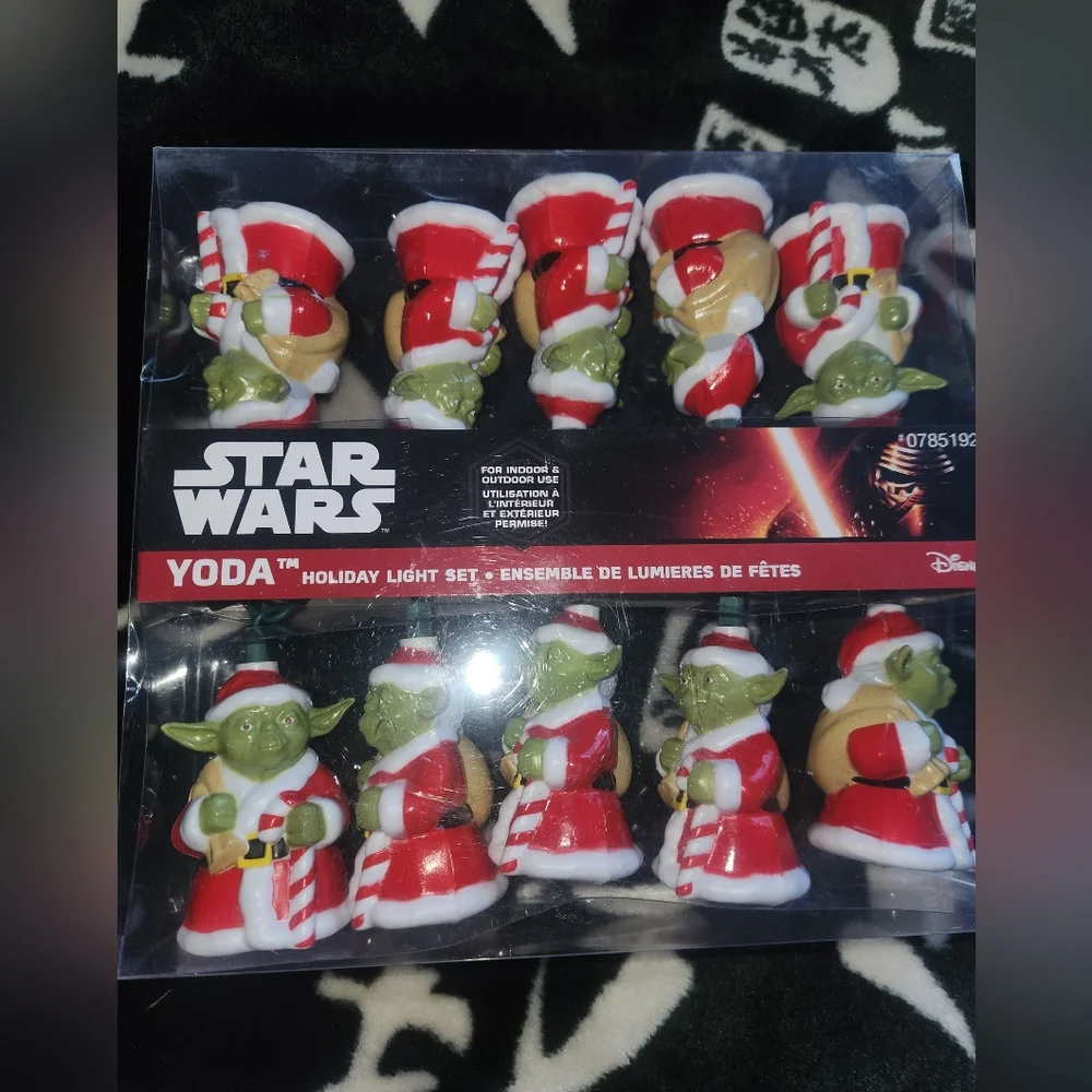 NEW Star Wars Yoda holiday Light set